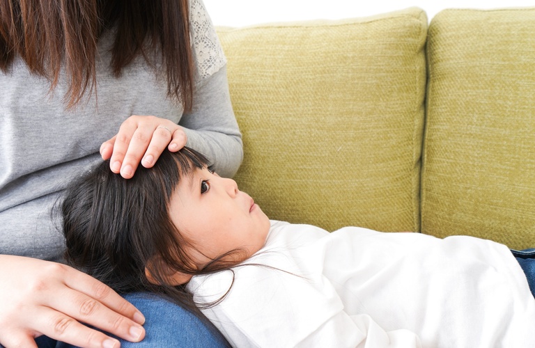 子どもの偏頭痛にも対応する日だまりショットの施術 | 広島市で頭痛のご相談は広島 頭痛専門 ぶんだ整体院